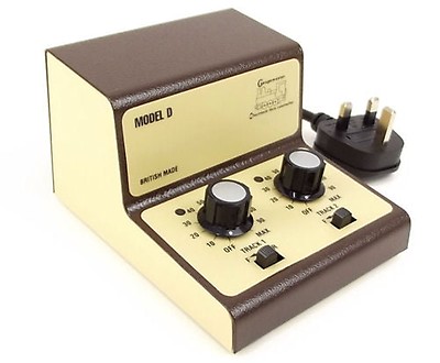 Gaugemaster Model D twin-track cased analogue model railway controller