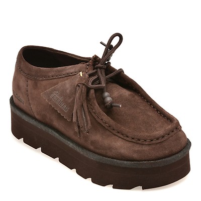 Ghete CLARKS maro, MEARE WALLA, din piele intoarsa