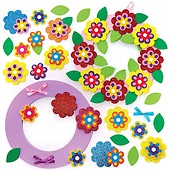 Baker Ross AX501 Wreath Foam Blanks - Pack of 10, Wreath Base Great Wreath Making Supplies and Wreaths Craft Kits for Kids