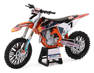 Ray Toys Yamaha YZF450F Star Racing Team ( Cooper Webb 49753