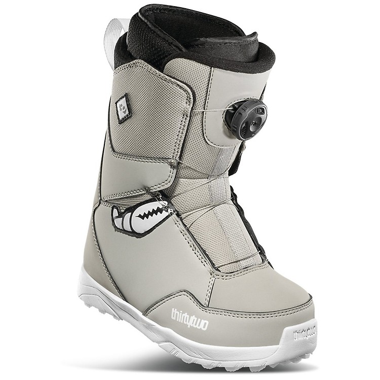 8c snowboard boots
