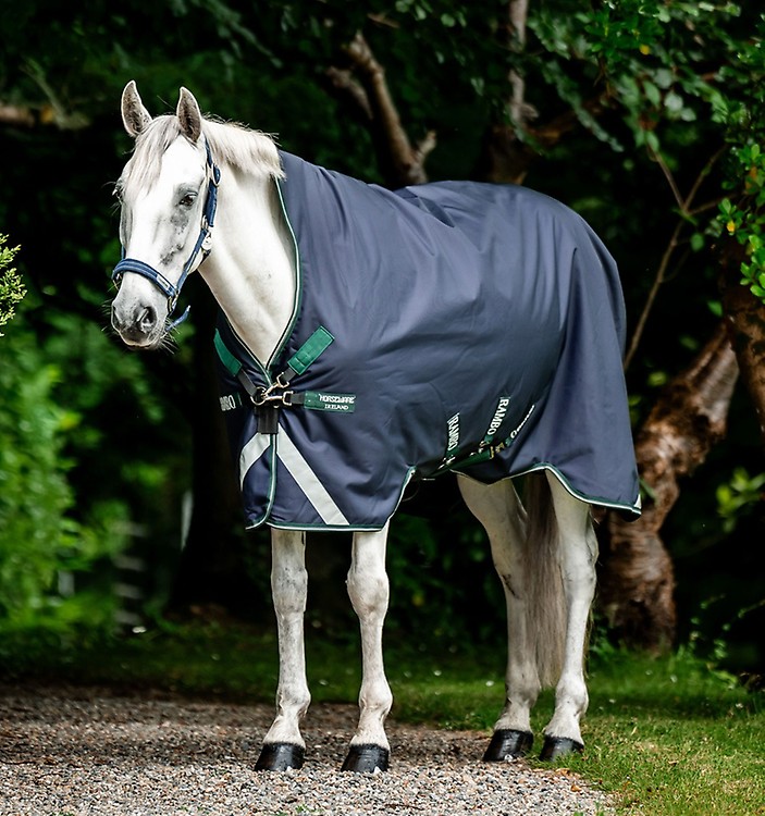 Horseware Rambo Stable Plus avec Vari Layer 450g - Marine & blanc