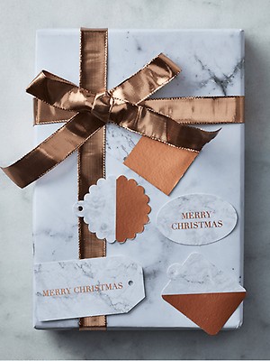 Elegant Gift Wrapping for Christmas