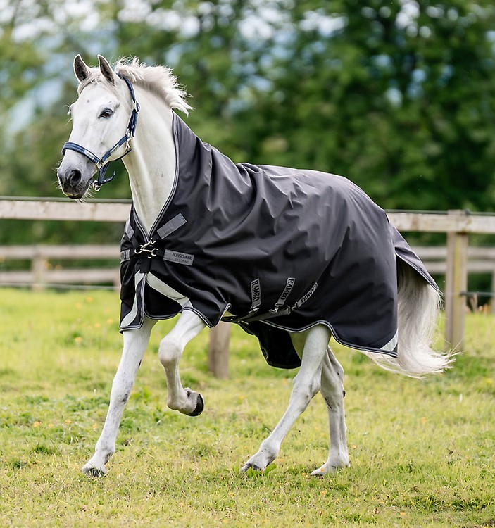 HORSEWARE AMIGO BRAVO 12 PLUS 0G LITE TURNOUT RUG WITH NECK COVER