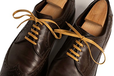 Coffee Brown Boot Laces Round Waxed Cotton - by Fort Belvedere