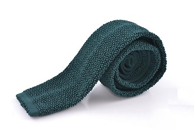 5 Ways To Wear A Knit Tie