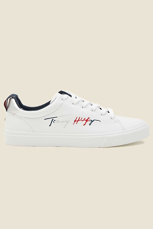 universal store tommy jeans