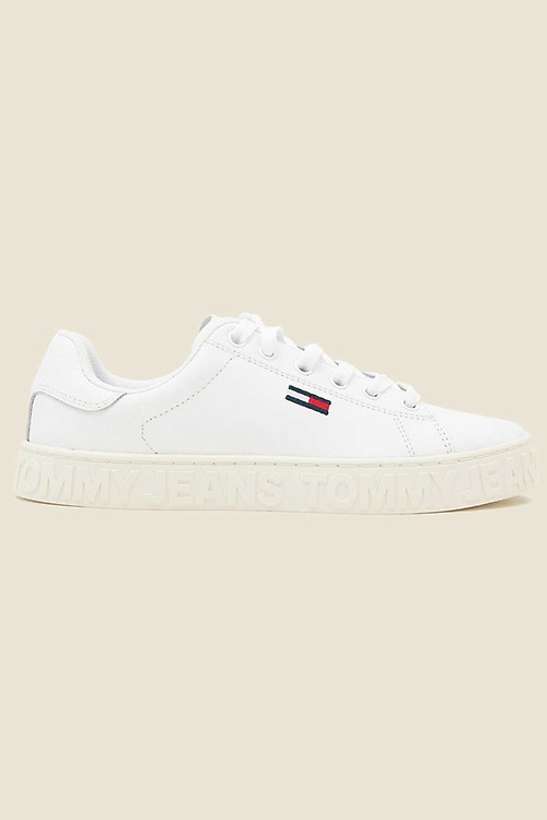 universal store tommy jeans