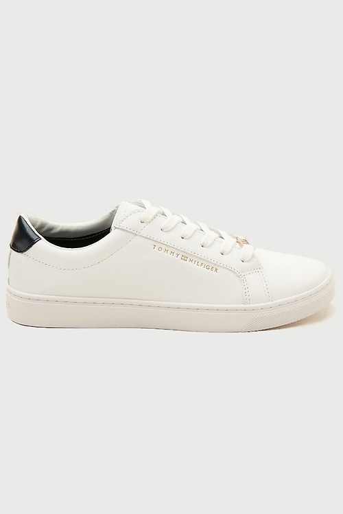 universal store superga