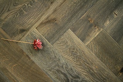 37 Inches Live Edge Bog Oak Board - Size 37