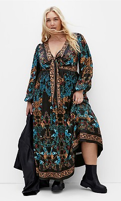 fitted lace wedding dress Alena Puff Sleeve Poppy Maxi Dress