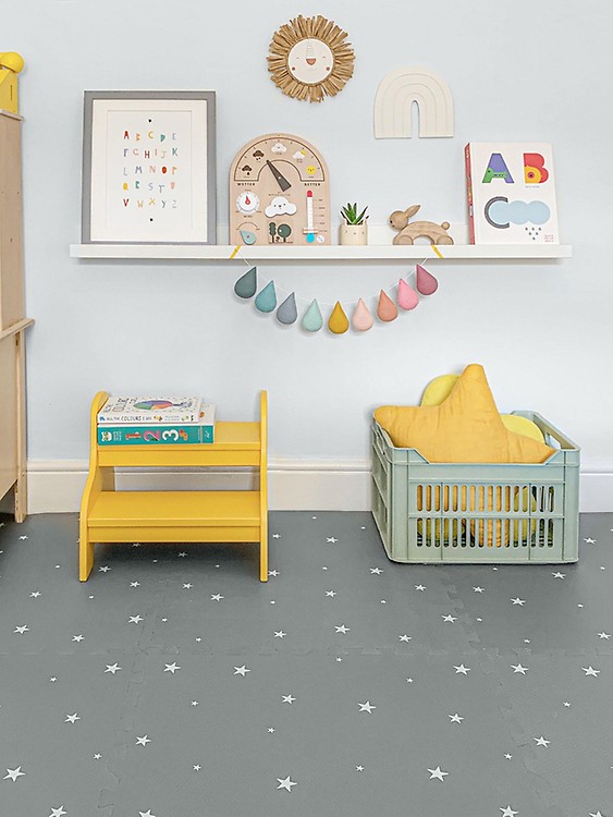 The Little Green Sheep Natural Baby Gym Safari Giraffe Jojo Maman Bebe