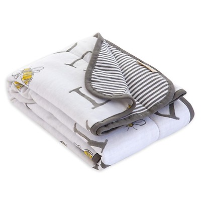 Dottie Bee Organic Reversible Baby Quilt| Burt's Bees Baby®