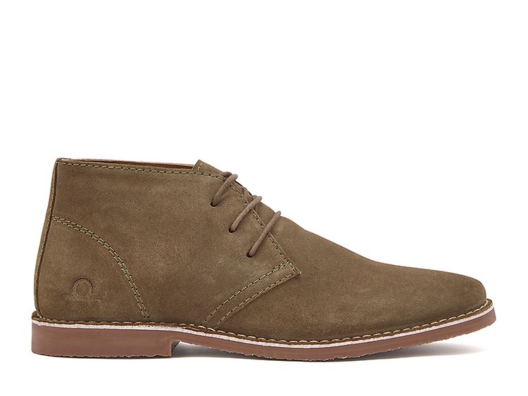 Chukka boots vs desert hot sale boots