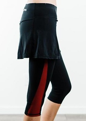 Short Sport Skirt With Attached 7/8 Leggings