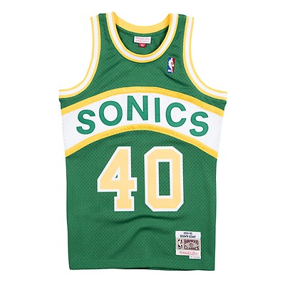 Women's Mitchell & Ness Shawn Kemp Green Seattle SuperSonics 1995-96 Hardwood Classics Swingman Jersey Size: Small