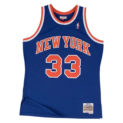 Charles Oakley Signed New York Knicks Mitchell & Ness Jersey