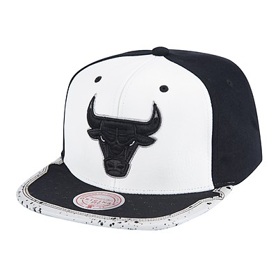 Caps Mitchell & Ness Nba Day One Snapback Chicago Bulls () • price 83 $ •