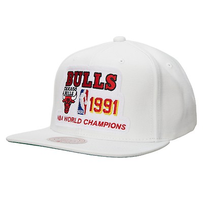 Mitchell & Ness Chicago Bulls Back to 93 White Snapback Hat, CURVED HATS, CAPS