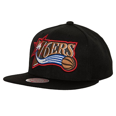 Black Mitchell & Ness Philadelphia 76ers Snapback Cap Jersey Logo 