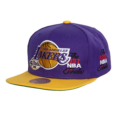 Mitchell and Ness Wool Solid LA Lakers Snapback - Black - New Star