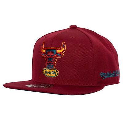 Hop on Fitted Chicago Bulls