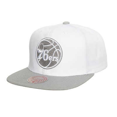 Men's Mitchell & Ness Heathered Gray/Black Detroit Pistons Underpop Snapback Hat
