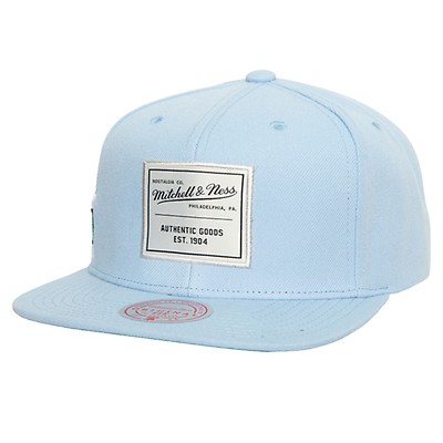 Men's Mitchell & Ness Light Blue Charlotte Hornets Hardwood Classics Blue  Madness Snapback Hat