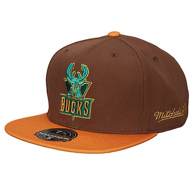 Mitchell & Ness HWC from Dusk Milwaukee Bucks Fitted Hat / 7.5