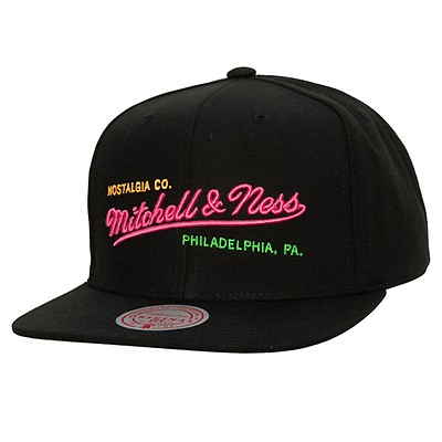 NHL Chicago Blackhawks Mitchell & Ness Diamond Snapback Hat