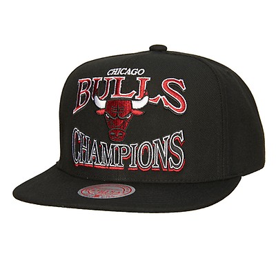 97 Champions Snapback HWC Chicago Bulls - Shop Mitchell & Ness 