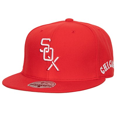 Men's Mitchell & Ness Cream/Red Chicago White Sox Homefield Fitted Hat