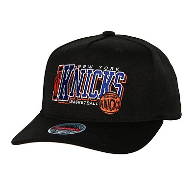 Men's New York Knicks Mitchell & Ness Black Hardwood Classics Script  Snapback Hat