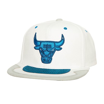 Chicago Bulls Hot Fire White Snapback - Mitchell & Ness cap
