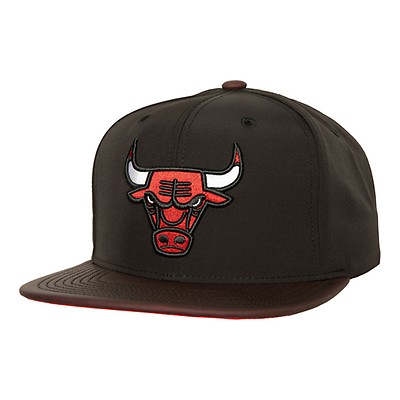 Gorra Mitchell & Ness Chicago Bulls Vs. Phoenix Suns Finals Remix Off  White/Black Snapback