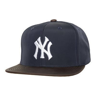 Shop Mitchell & Ness New York Yankees Mariano Rivera 1995