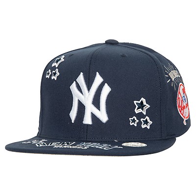 World Series Champions Snapback New York Yankees - Shop Mitchell 
