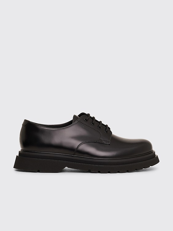 Très Bien - Prada Leather Lace Up Shoes Black