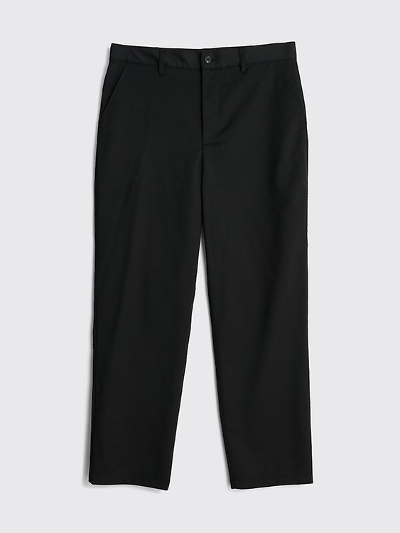 black relaxed trousers