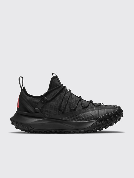 nike acg shoes black