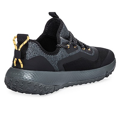 zapatillas under armour charged trvrs