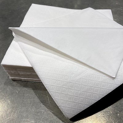 Lot de 20 serviettes de table en papier 3 plis Motif panier dœufs de Pâques 33 x 33 cm 