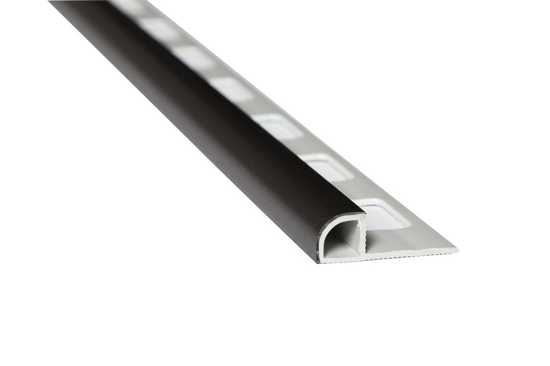 POLKROŽNA LETEV JMK PVC P PROFIL- DOL 2.70M 10MM ČRNA