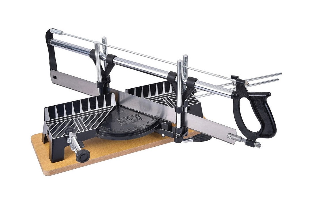 ŽAGA ZA REZANJE KOTOV TACTIX 550 MM NAMIZNA