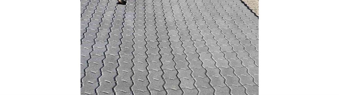 BETONSKI TLAKOVEC OBLAK GROUP S 24X12X8 CM CEMENTNO SIVA