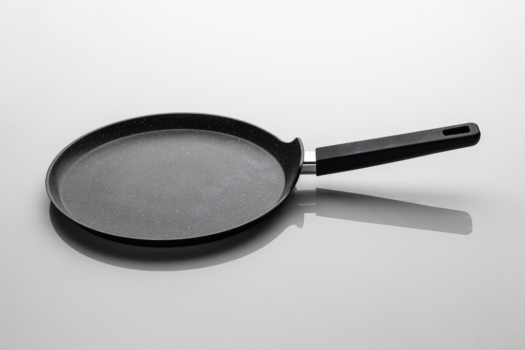 PONEV ENAMELIE 28 CM, ZA PALAČINKE MAXIMA