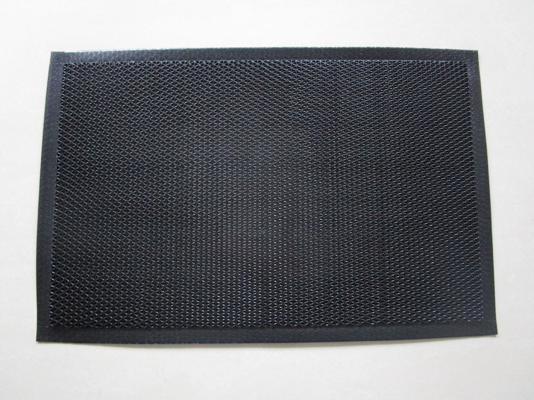 PREDPRAŽNIK AQUA SAFETY MAT 7106 ČRN 48X68 CM