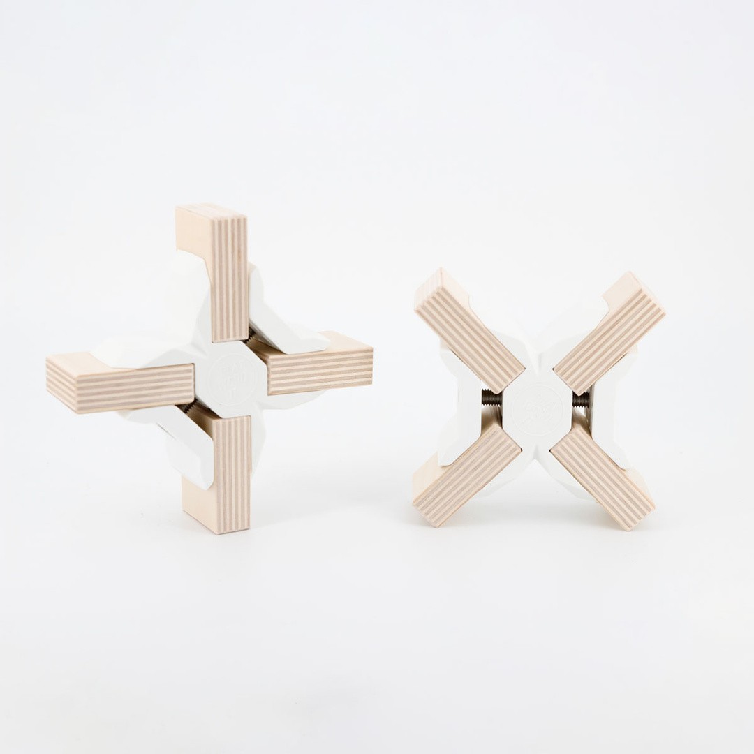 LESENI REGAL PLAYWOOD KONEKTOR X BEL