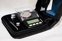 On Balance Carat Scale (50g x 0.001g)