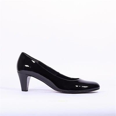 gold court shoes ireland